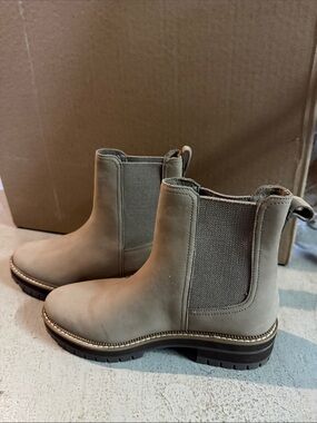 Toms Women's Chelsea Booties in Taupe